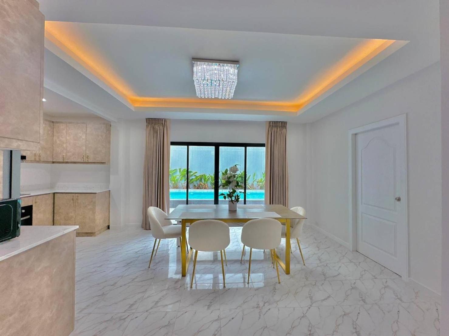 4Bedroom Pool Villa Near Walking St Bonk Pattaya Buitenkant foto