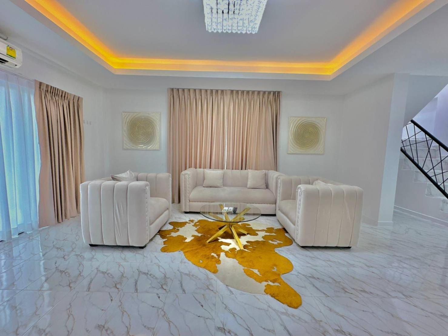 4Bedroom Pool Villa Near Walking St Bonk Pattaya Buitenkant foto